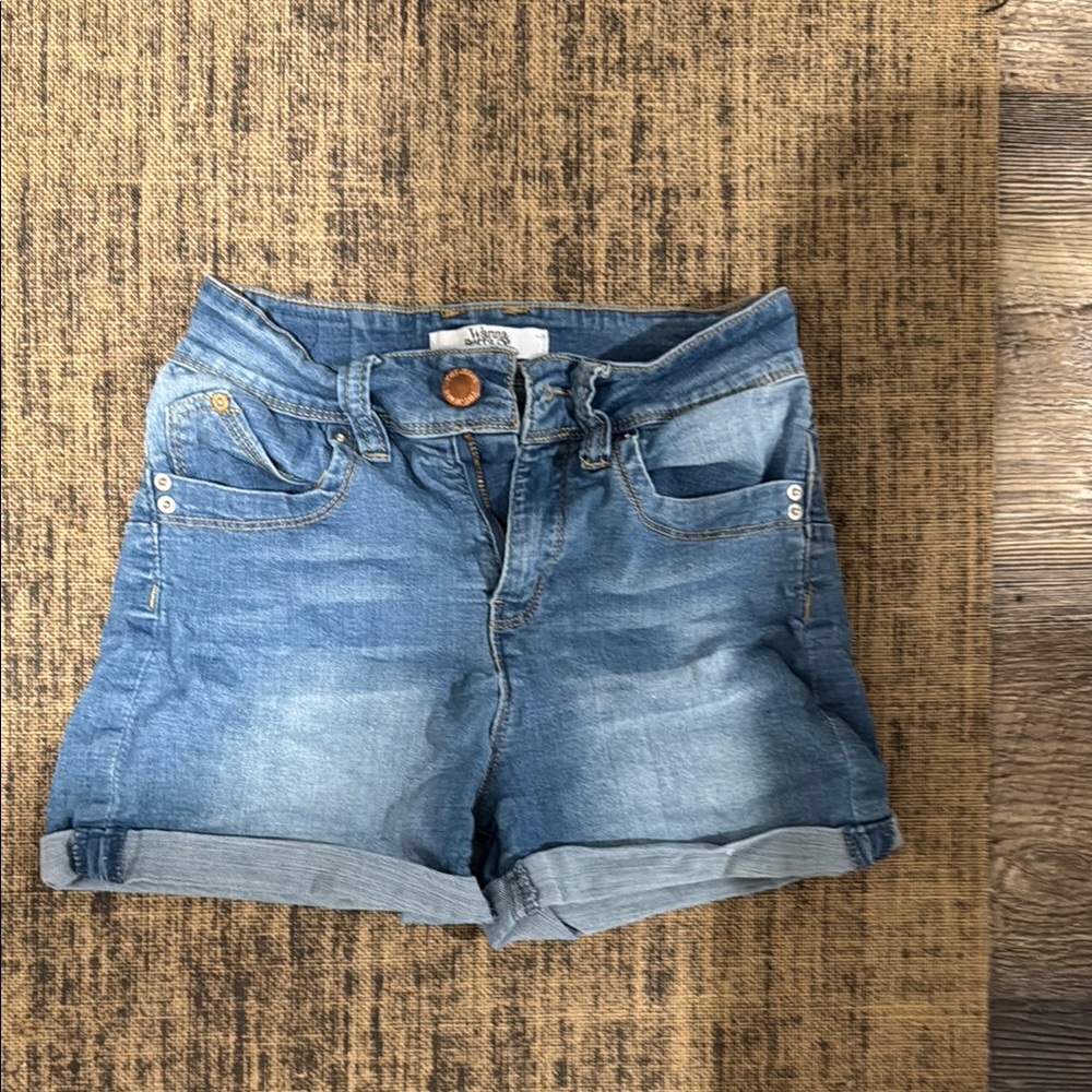 Classic Blue Jean Shorts with Cuffed Hem and Stretch